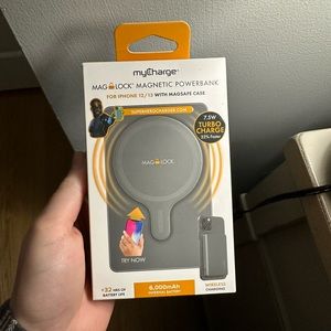 BRAND NEW portable charger for iPhone 12 & 13